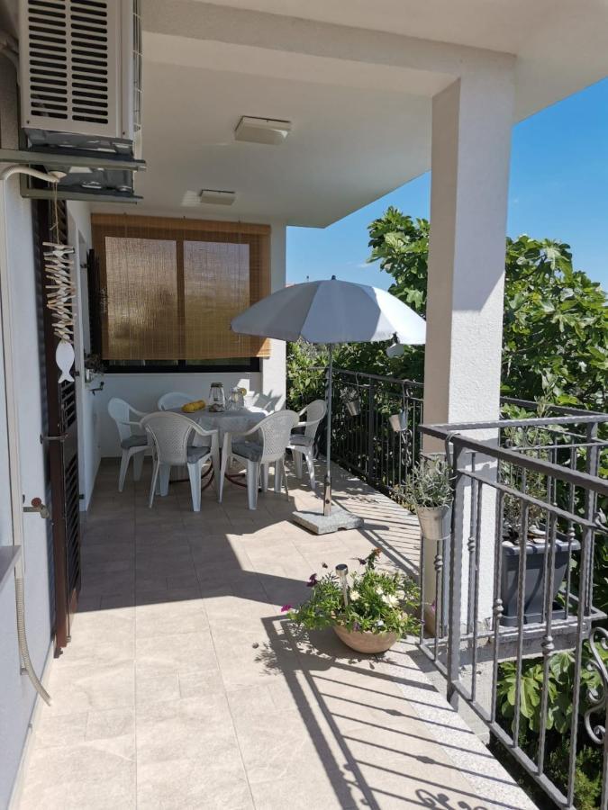 House Silva Apartment Podstrana Exterior photo